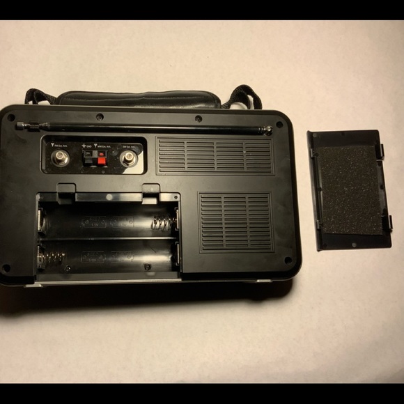 Elton player - Picture 4 of 7